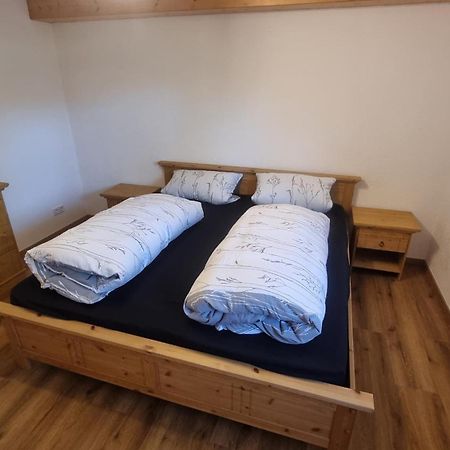 Ruhige Ferienwohnung Inklusive Garten Souterrain - Neu Renoviert Lachen Εξωτερικό φωτογραφία